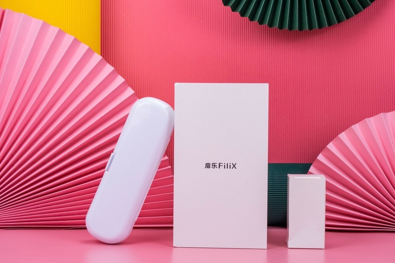 牙齿敏感刷牙总痛，用了扉乐“TIE”电动牙刷，总算是改善不少