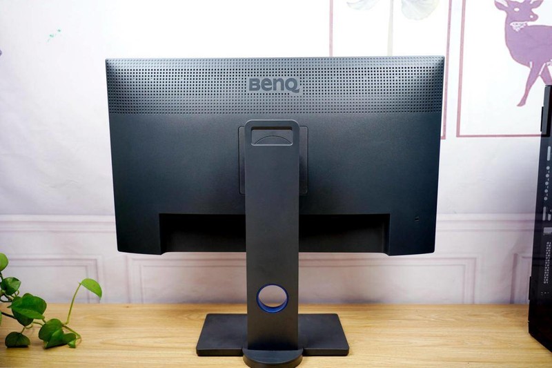 设计师专属显示器，选择4K一步到位--明基PD2700U使用分享！