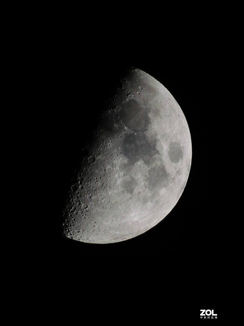 打月！小小龙炮还是不错的，觉得不行的就换相机，哈哈哈！！