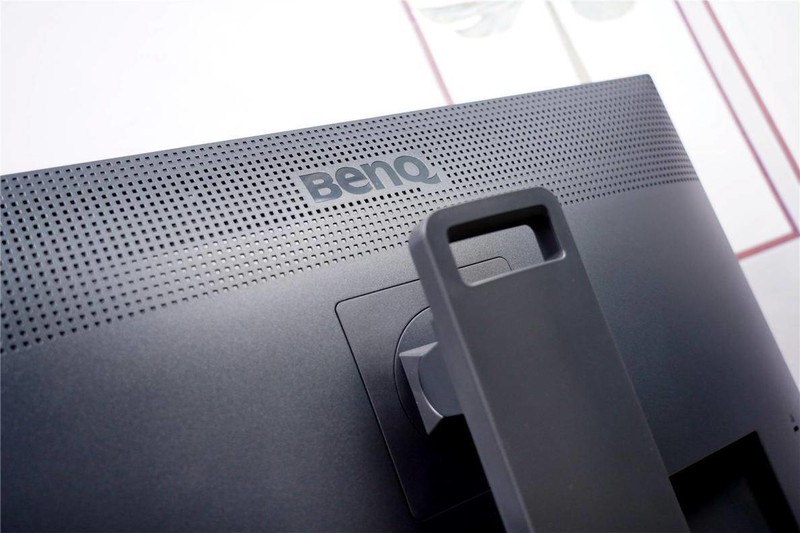 设计师专属显示器，选择4K一步到位--明基PD2700U使用分享！