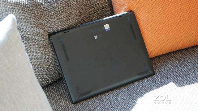 华硕灵耀X纵横图赏