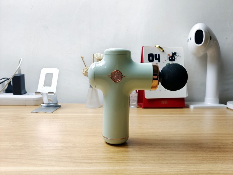 众筹何以破千万，运动达人和办公室人员都爱用的野小兽筋膜枪简评