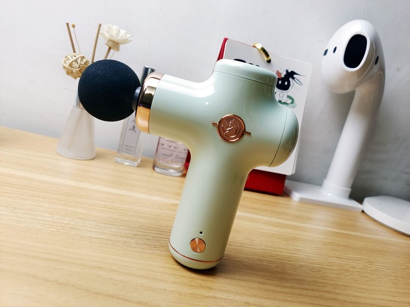 众筹何以破千万，运动达人和办公室人员都爱用的野小兽筋膜枪简评