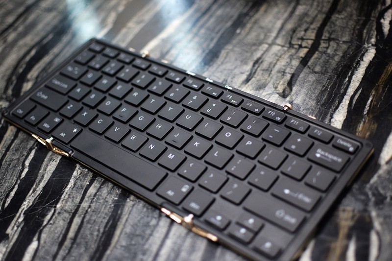 双向三折叠 BOW航世HB066折叠蓝牙无线键盘