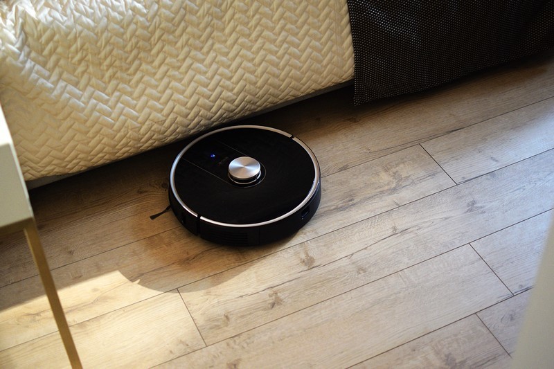 会倒垃圾的 全自动集尘扫地机器人 由利V980 PLUS