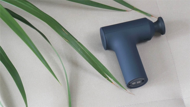 来自小米的便携按摩师，米家mini筋膜枪开箱分享：爸妈做了评价