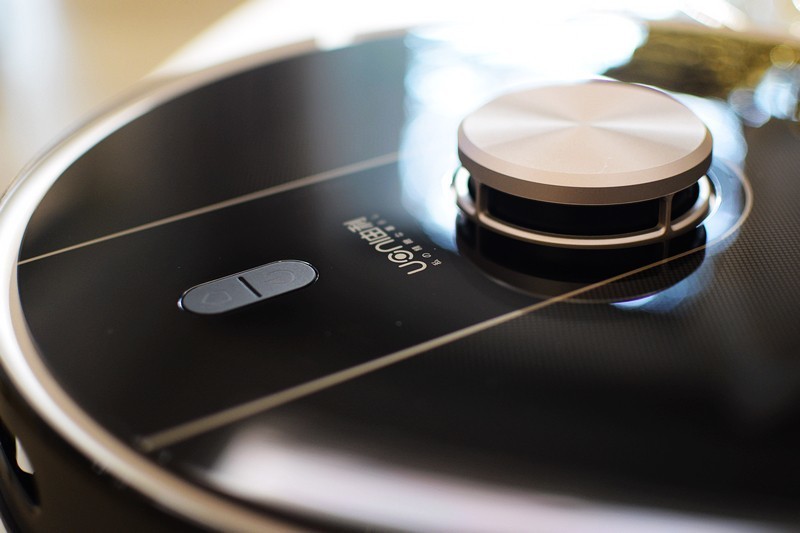 会倒垃圾的 全自动集尘扫地机器人 由利V980 PLUS