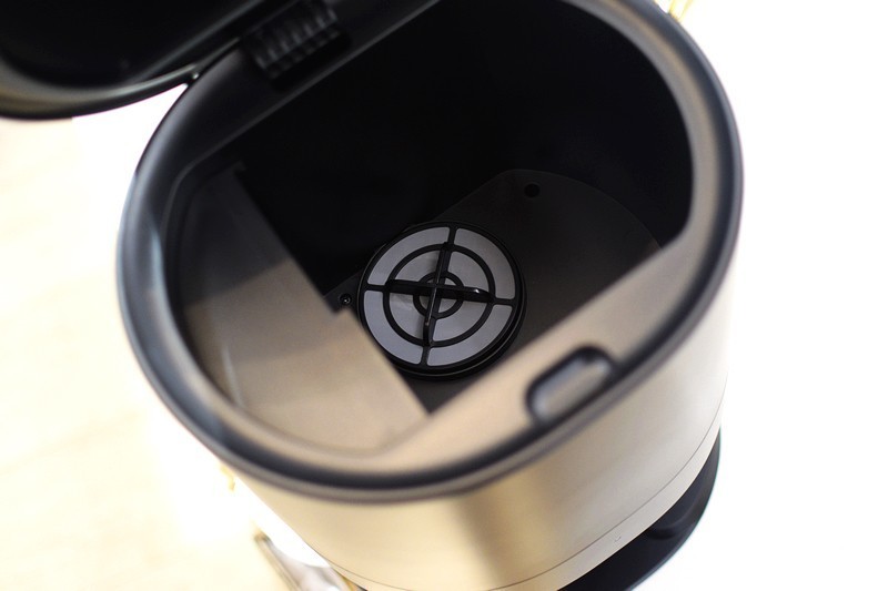 会倒垃圾的 全自动集尘扫地机器人 由利V980 PLUS