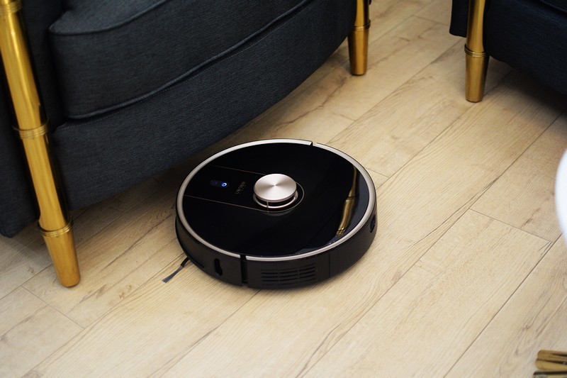 会倒垃圾的 全自动集尘扫地机器人 由利V980 PLUS