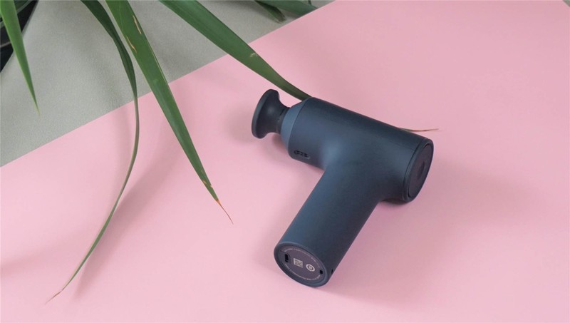 来自小米的便携按摩师，米家mini筋膜枪开箱分享：爸妈做了评价