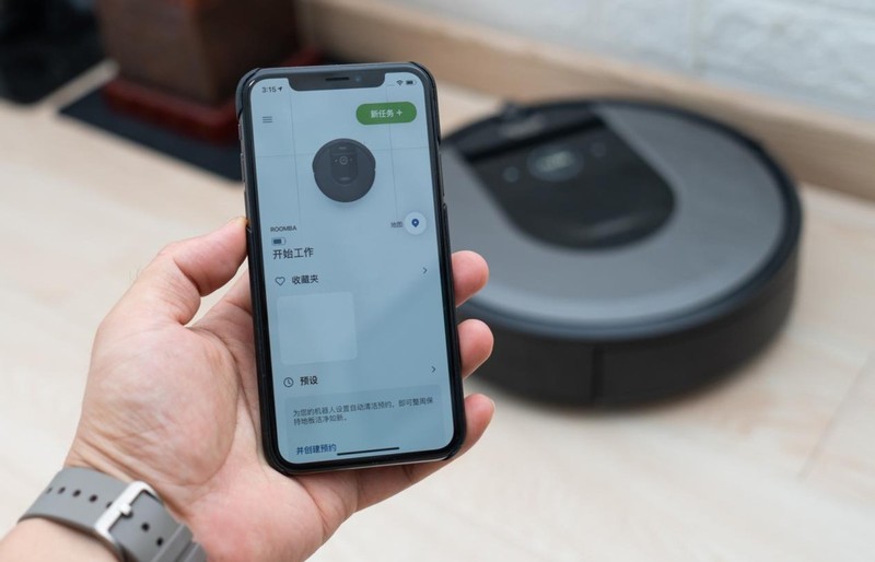 夏天光脚走真得劲！iRobot i7扫地机器人配集尘底座，打扫更轻松