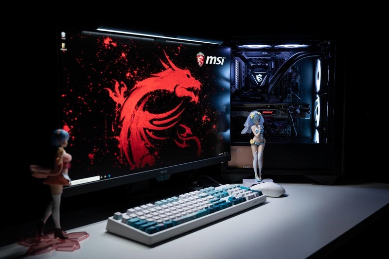 微星氪金文明用语新品，MPG GUNGNIR 110R中塔机箱