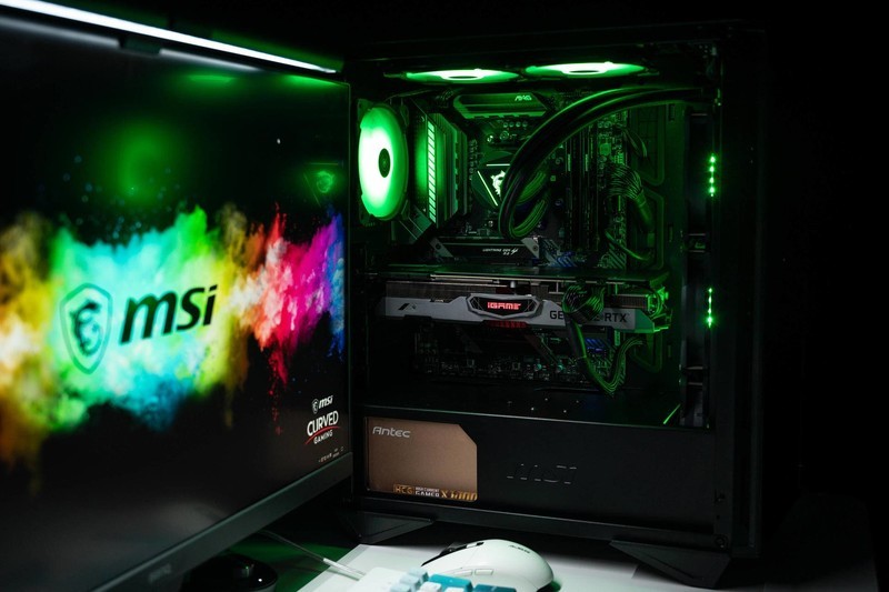 微星氪金文明用语新品，MPG GUNGNIR 110R中塔机箱