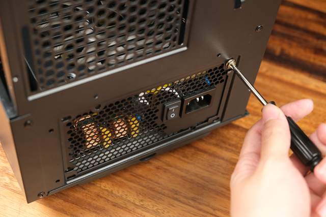 电脑的换电之路——骨伽GEX 750电源体验