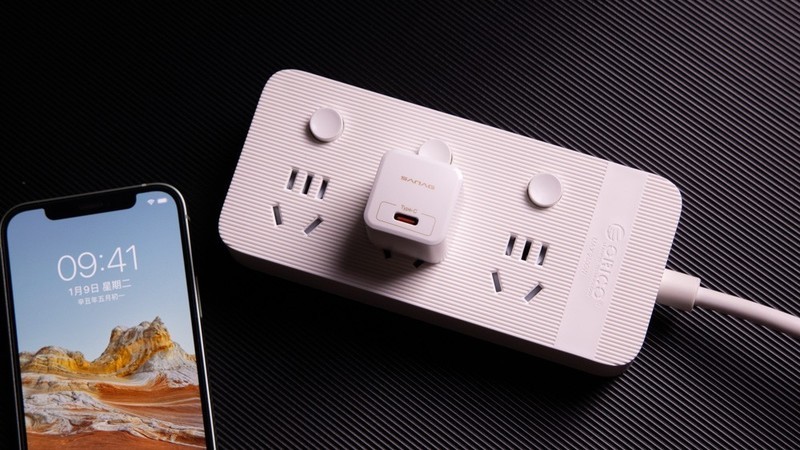 iPhone原装充电头太贵，那就试试这只sanag 20W快充头吧