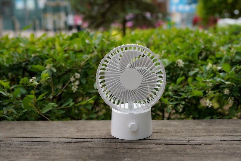 支持无极调速的紫米桌面风扇续航也诚意满满