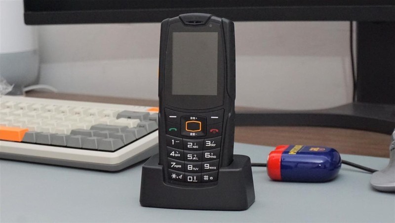 可聊天、可看视频的三防功能手机！AGM M7测评体验分享