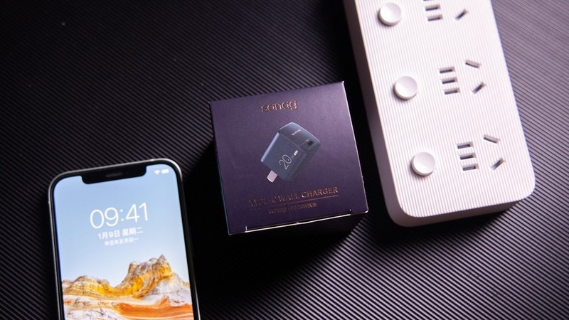 iPhone原装充电头太贵，那就试试这只sanag 20W快充头吧