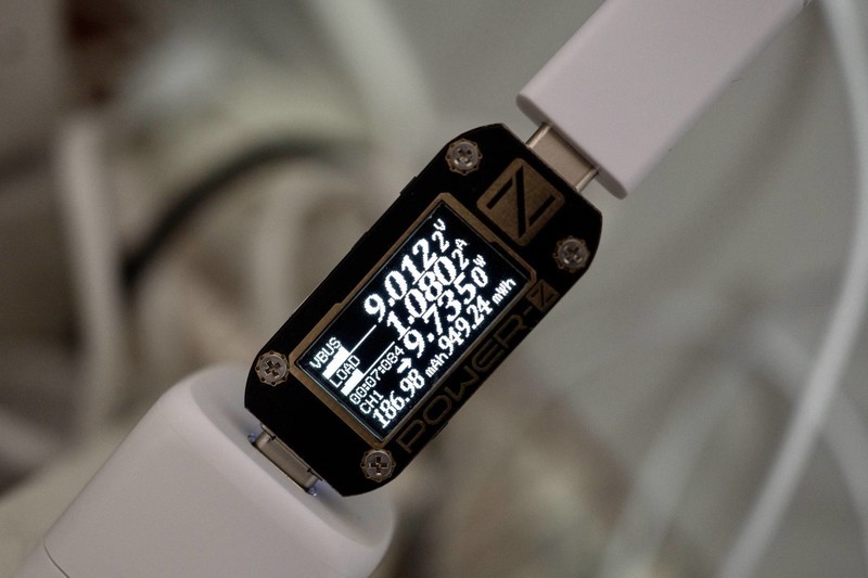 iWALK甲壳虫磁吸无线充上手体验，比MagSafe更实用