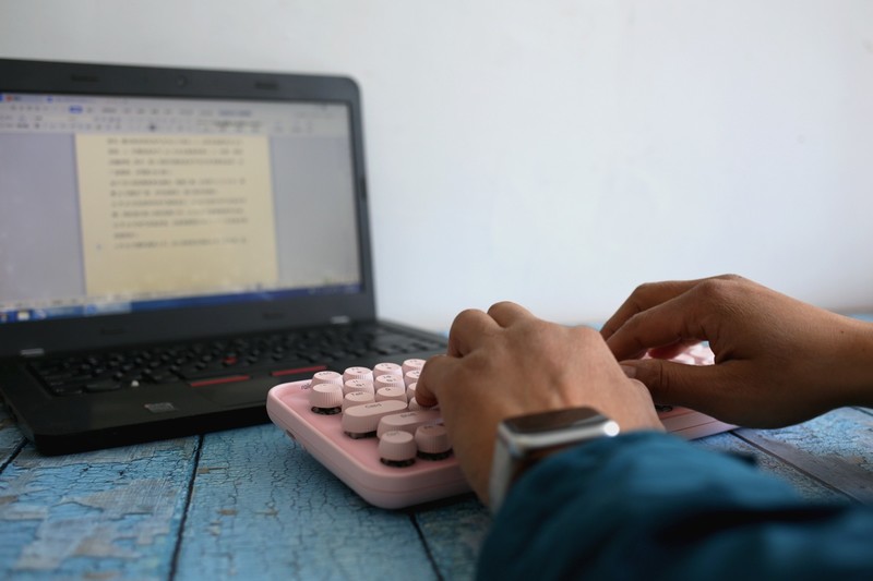 百褶圆点设计，雷柏ralemo Pre 5，轻松萌动少女之心