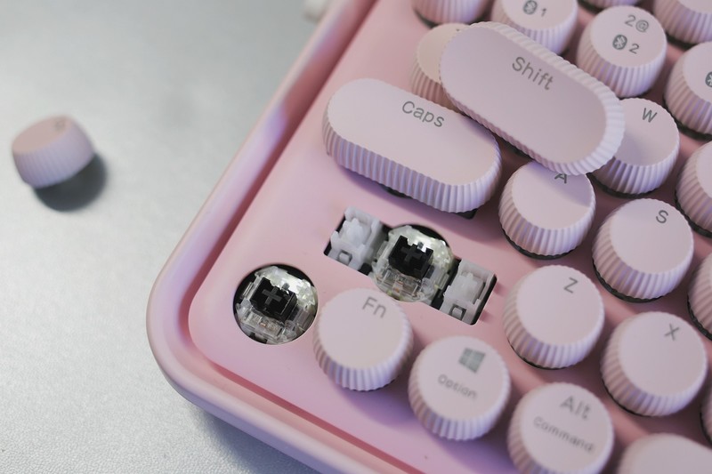 百褶圆点设计，雷柏ralemo Pre 5，轻松萌动少女之心