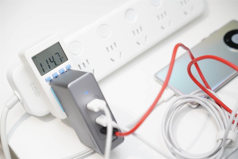 践行科技环保入手努比亚氘锋120W氮化镓，2笔电1手机真能充