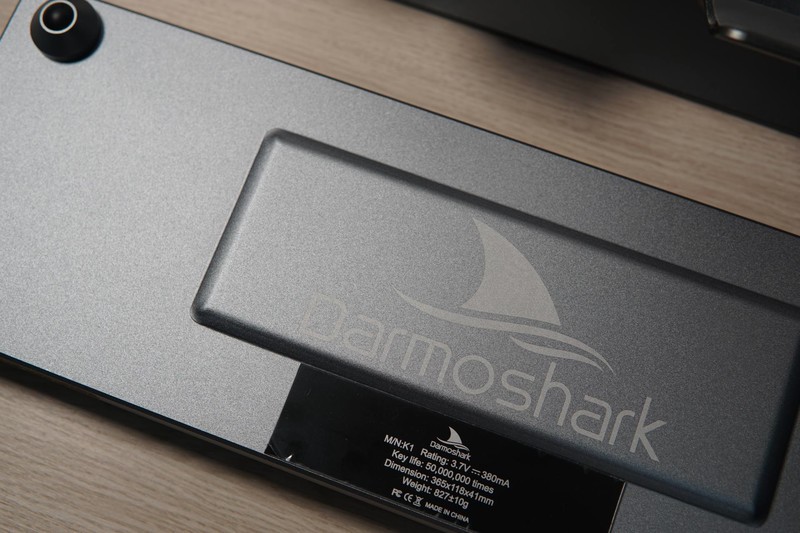 受自媒体大佬推崇的摩豹K1铝合金机械键盘，究竟有多猛？