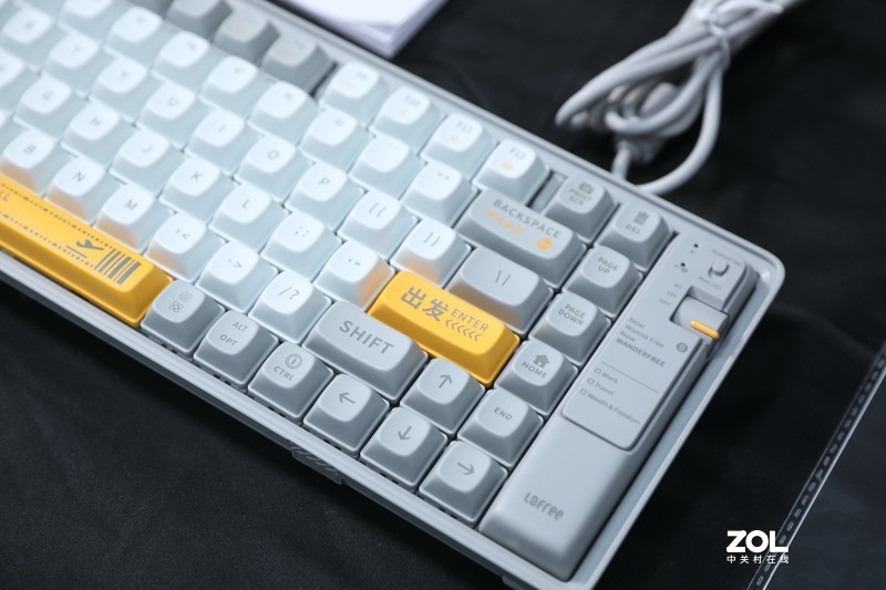 实力和颜值并存——洛斐小浪键盘上手体验