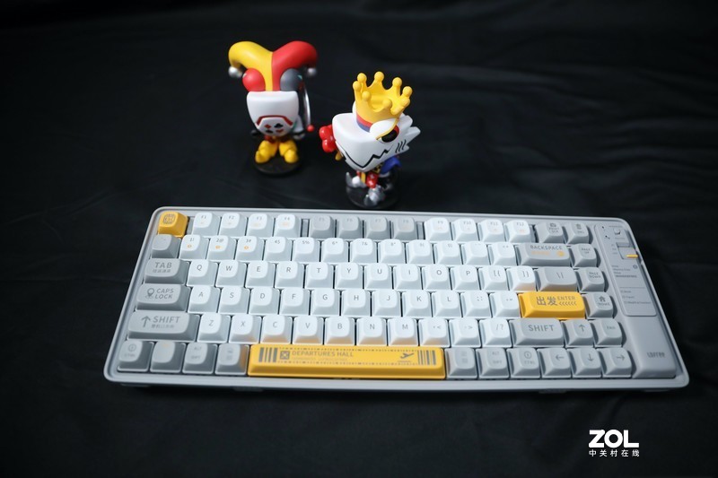 实力和颜值并存——洛斐小浪键盘上手体验