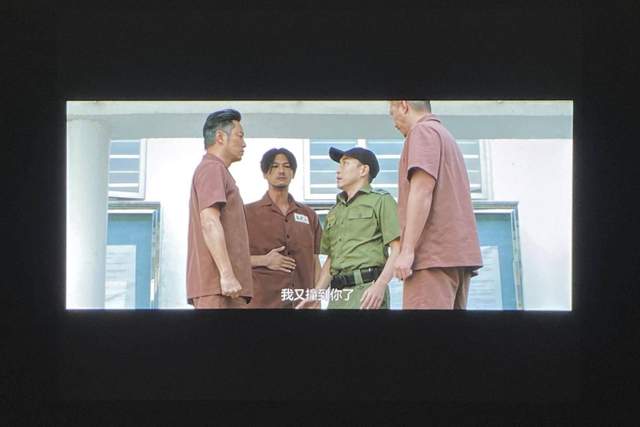 拒绝繁琐，开会不再手忙脚乱——明基 E540智能商务投影仪