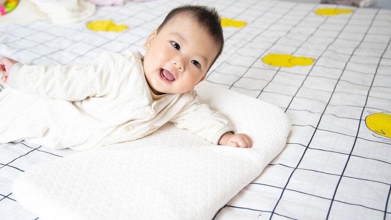 给宝宝的舒适枕头，绘睡可调高度儿童枕体验