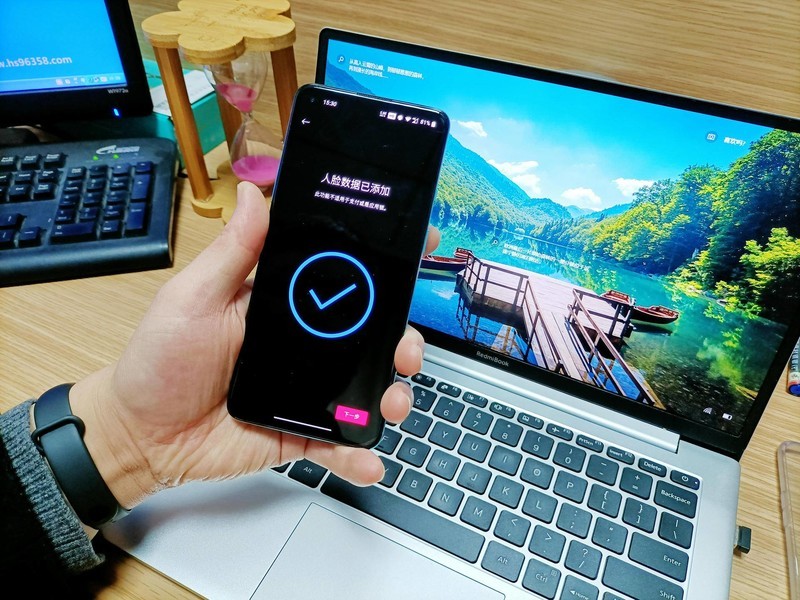 十二方面深度了解一加8T，初见青域倾城，贴心商务机