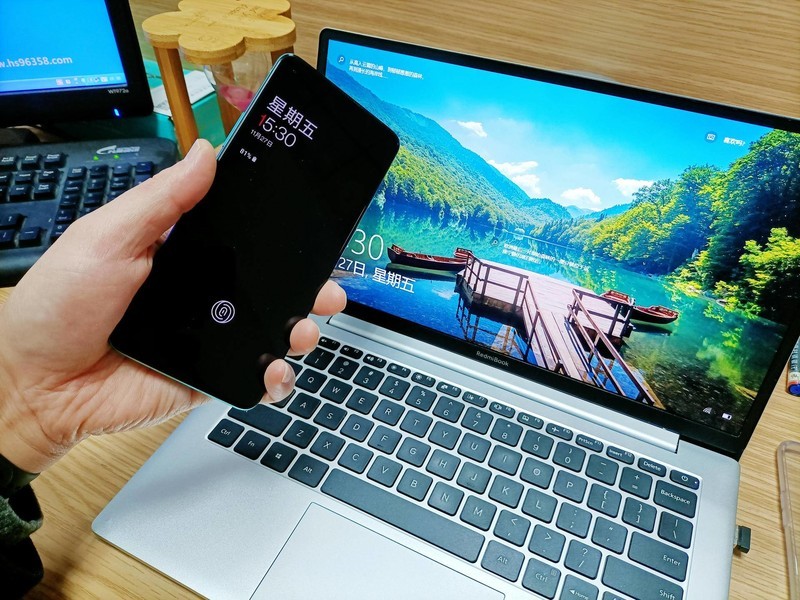 十二方面深度了解一加8T，初见青域倾城，贴心商务机