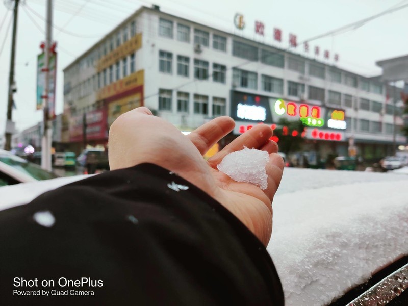 十二方面深度了解一加8T，初见青域倾城，贴心商务机