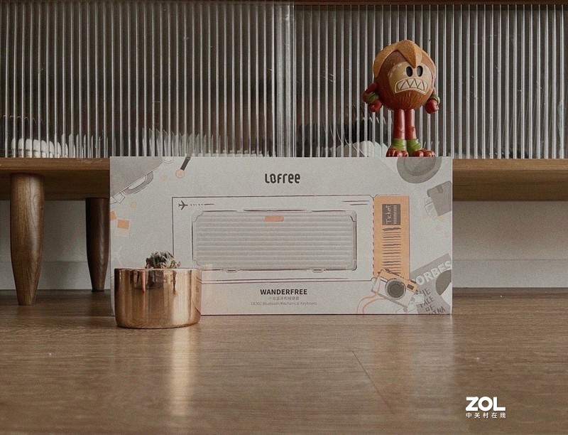 一款突破次元壁的键盘：洛斐小浪蓝牙机械键盘测评