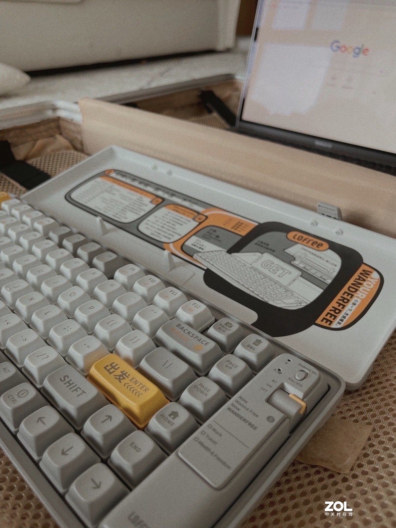 一款突破次元壁的键盘：洛斐小浪蓝牙机械键盘测评