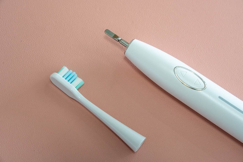 扉乐TIE系列电动牙刷评测：保护所有人群的牙齿，刷牙不伤牙