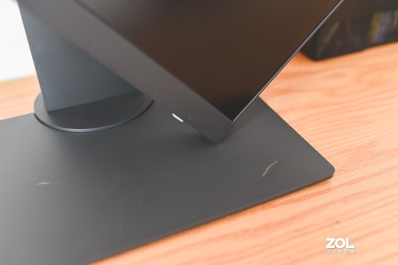 如何开启1+1>2高效大门，两个线搞定三台屏显的高招，你不试试？