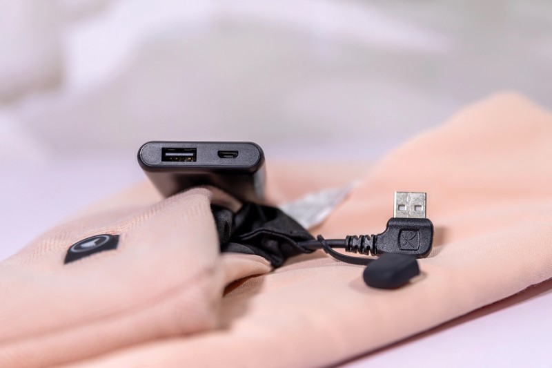 冬日暖心好物——飞乐思发热围巾，3秒速热驱寒保暖！