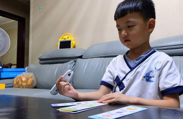 网易有道词典笔K3:海量资源，寓教于乐，孩子学习的好帮手