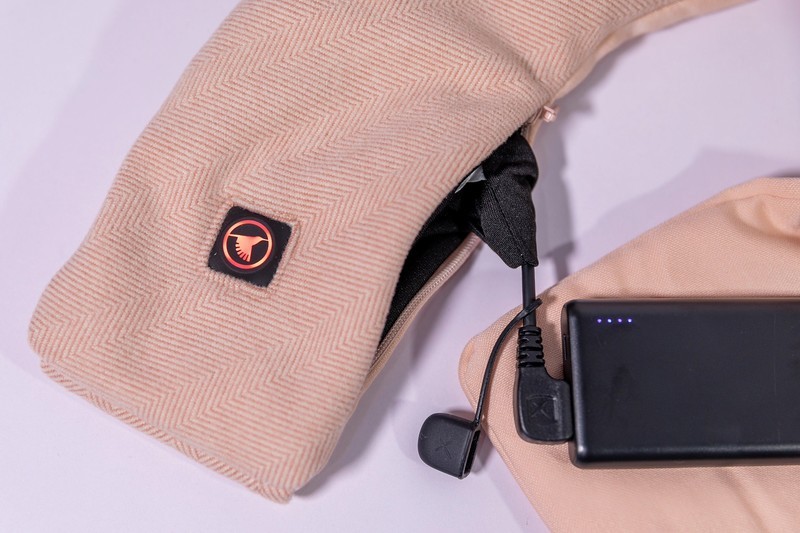 冬日暖心好物——飞乐思发热围巾，3秒速热驱寒保暖！