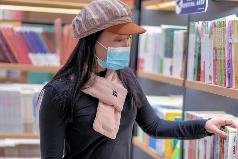 冬日暖心好物——飞乐思发热围巾，3秒速热驱寒保暖！