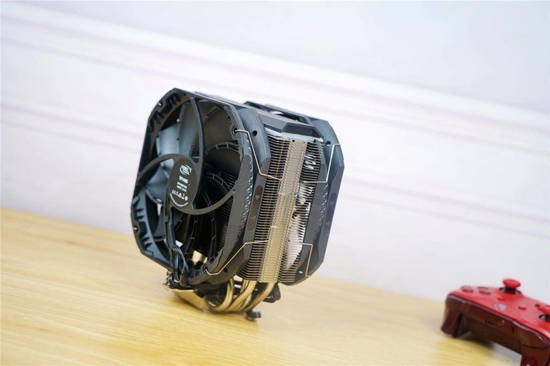 风冷散热大比拼，九州VS猫扇，售价便宜不代表性能不强！