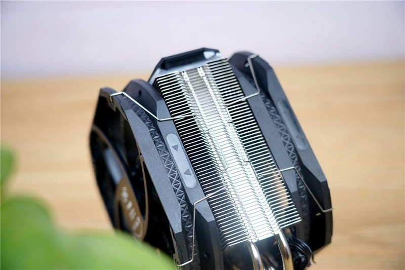 风冷散热大比拼，九州VS猫扇，售价便宜不代表性能不强！