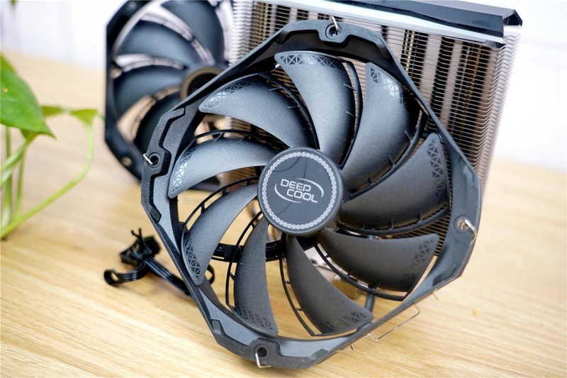 风冷散热大比拼，九州VS猫扇，售价便宜不代表性能不强！