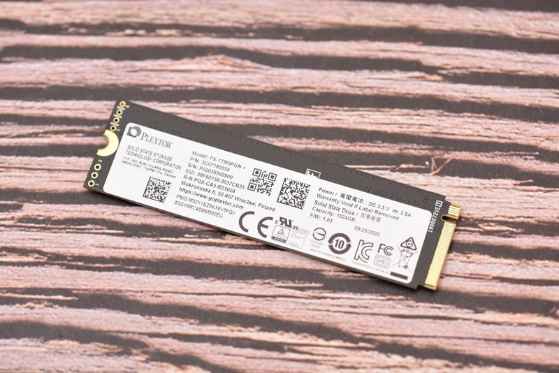 热管？风冷？纯铜？实测告诉你SSD散热器哪家强