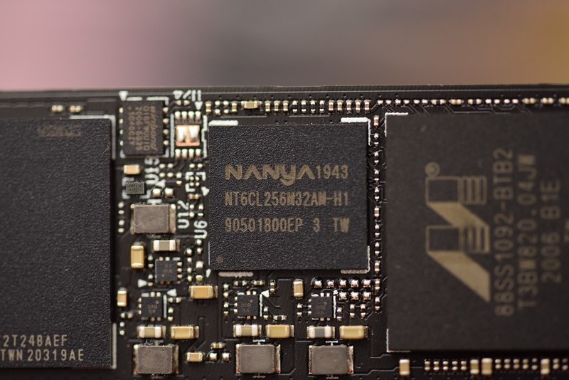 热管？风冷？纯铜？实测告诉你SSD散热器哪家强