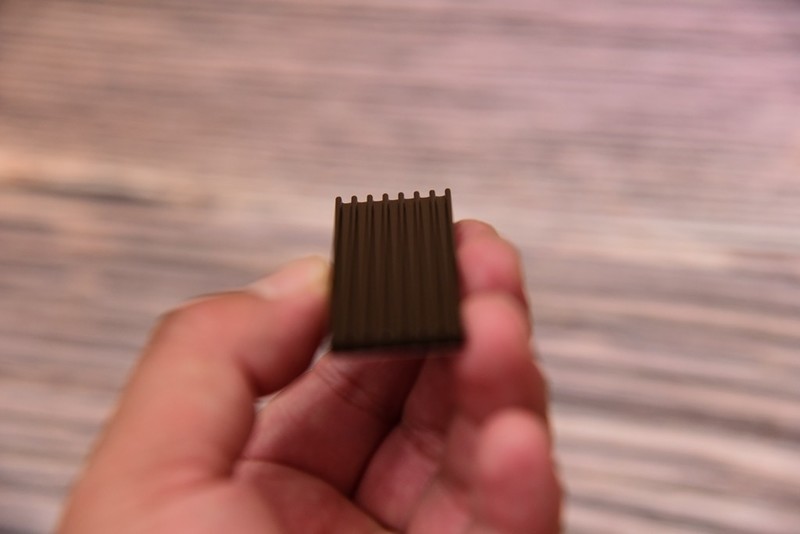 热管？风冷？纯铜？实测告诉你SSD散热器哪家强