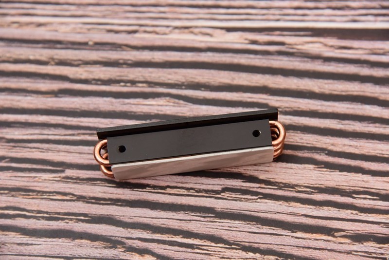 热管？风冷？纯铜？实测告诉你SSD散热器哪家强