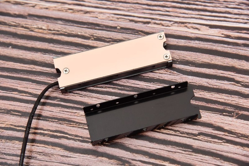 热管？风冷？纯铜？实测告诉你SSD散热器哪家强